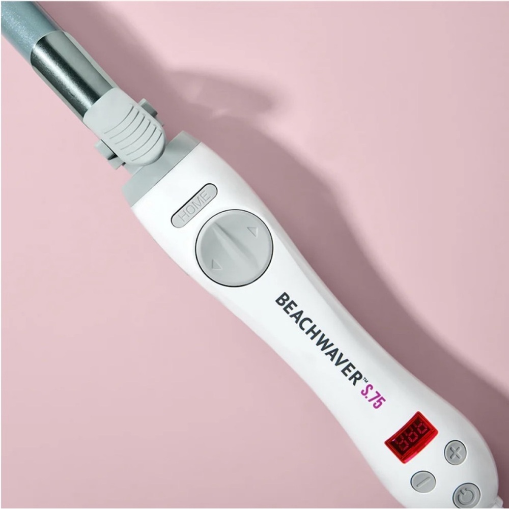 Beachwaver White 1.25 inch barrel.